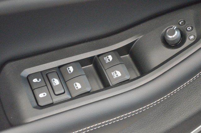 new 2025 Jeep Grand Cherokee car, priced at $54,510