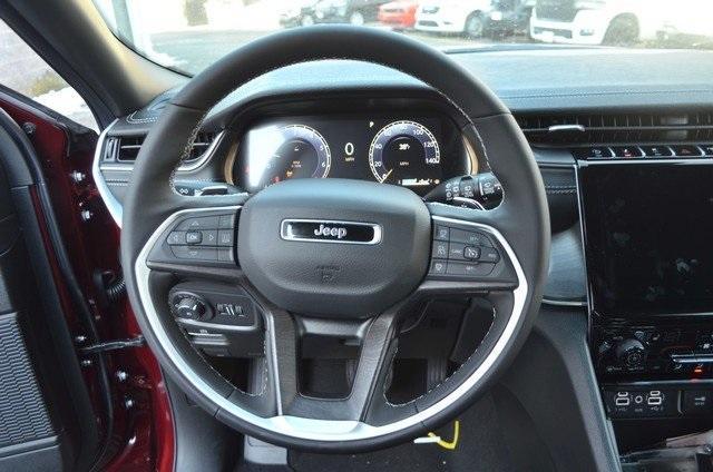 new 2025 Jeep Grand Cherokee car, priced at $53,735