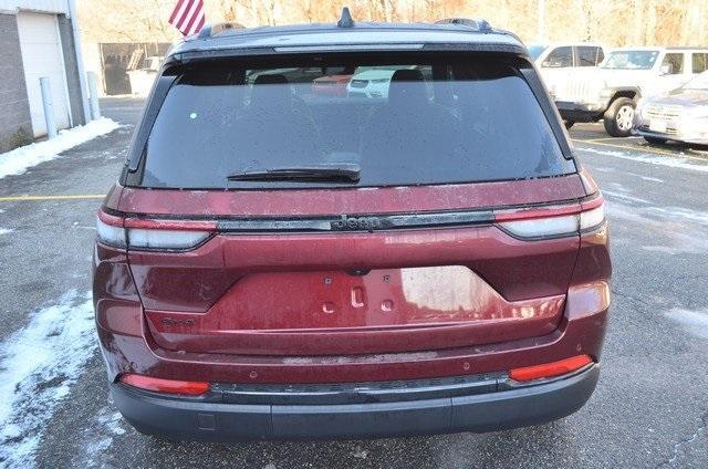 new 2025 Jeep Grand Cherokee car, priced at $53,735