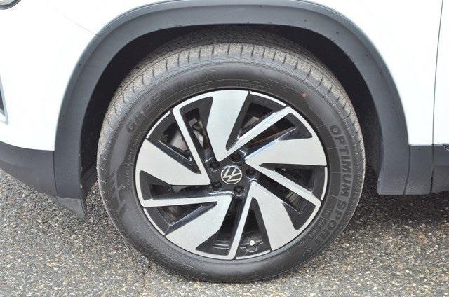 used 2024 Volkswagen Atlas car, priced at $28,787