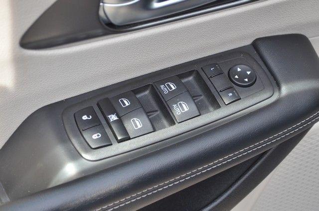 used 2023 Chrysler Pacifica car, priced at $23,987