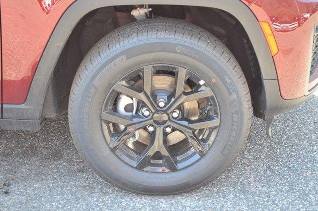 new 2026 Jeep Grand Cherokee car, priced at $49,150