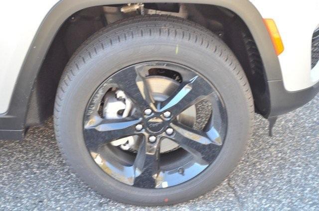 new 2025 Jeep Grand Cherokee car, priced at $52,735