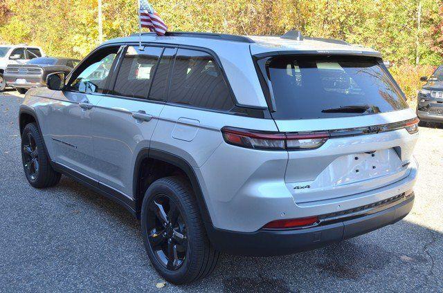 new 2025 Jeep Grand Cherokee car, priced at $52,735