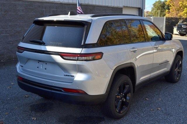 new 2025 Jeep Grand Cherokee car, priced at $52,735