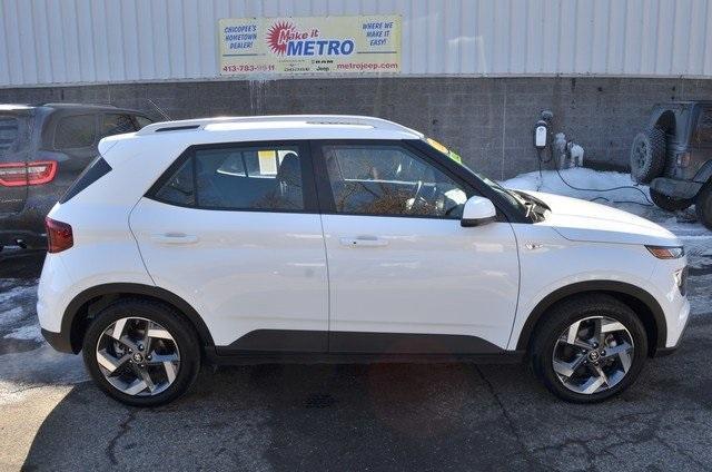 used 2024 Hyundai Venue car, priced at $16,487