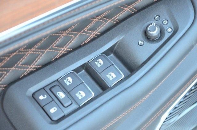 new 2025 Jeep Grand Cherokee car, priced at $70,830