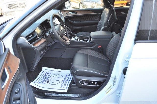 new 2025 Jeep Grand Cherokee car, priced at $70,830