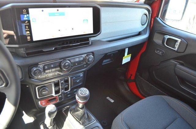 new 2026 Jeep Wrangler car, priced at $49,985