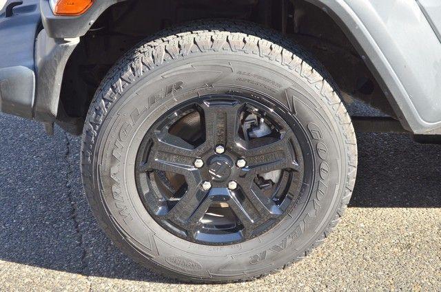 used 2022 Jeep Wrangler Unlimited car, priced at $27,987