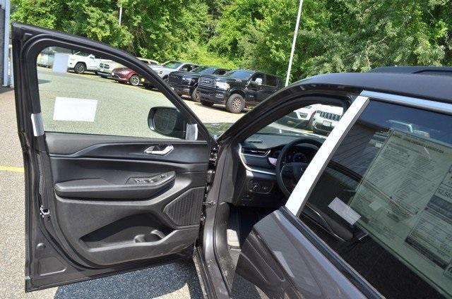 new 2025 Jeep Grand Cherokee L car, priced at $45,920