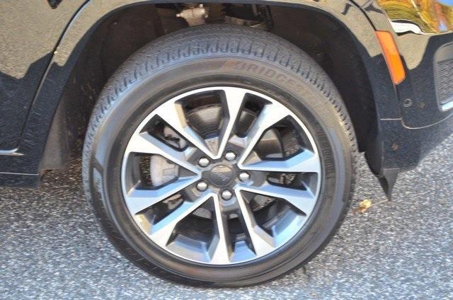 used 2023 Jeep Grand Cherokee L car, priced at $38,987