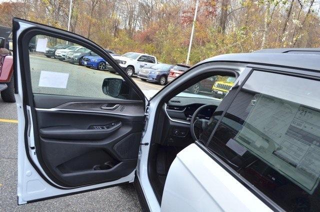 new 2025 Jeep Grand Cherokee L car, priced at $55,240