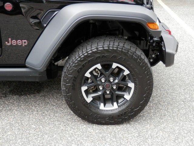 used 2026 Jeep Gladiator car, priced at $39,776