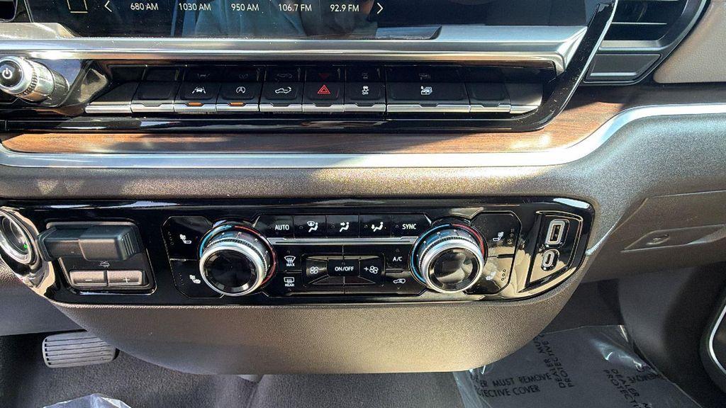 used 2022 GMC Sierra 1500 car, priced at $40,269