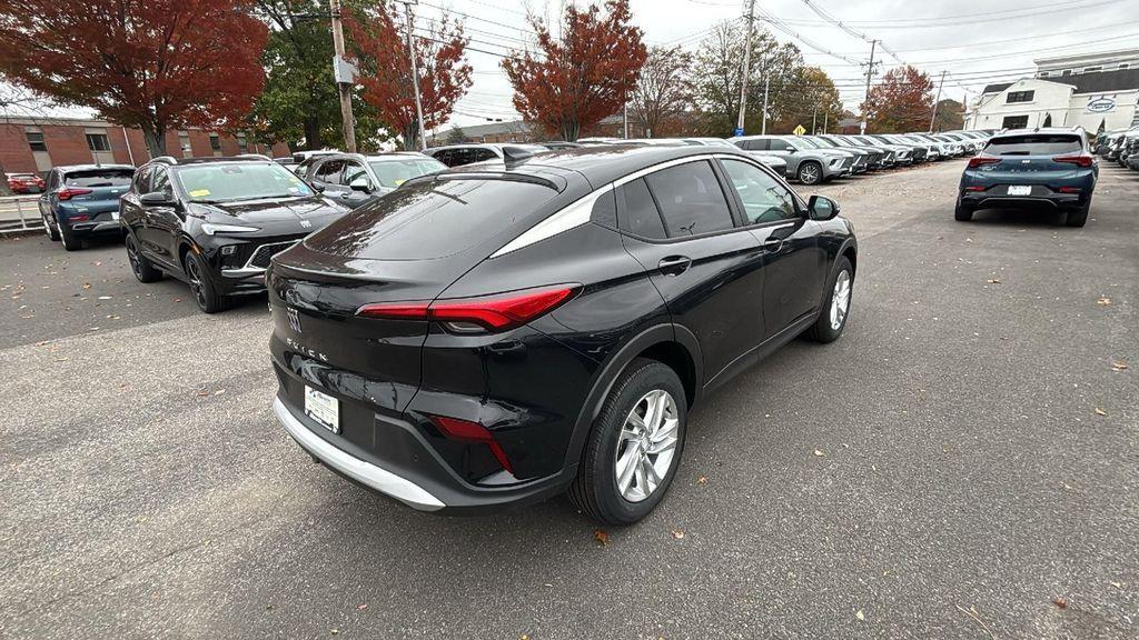 new 2025 Buick Envista car, priced at $24,686