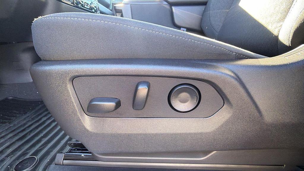 new 2026 GMC Sierra 1500 car, priced at $48,076