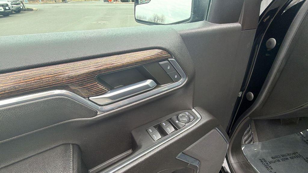 used 2023 GMC Sierra 1500 car, priced at $37,997