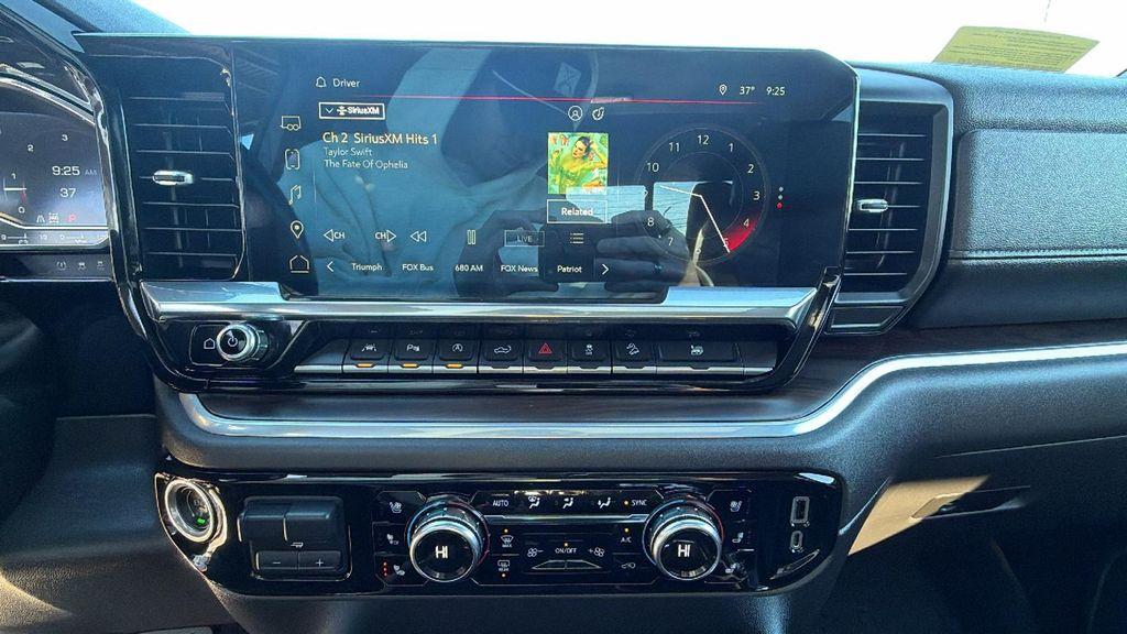 used 2022 GMC Sierra 1500 car, priced at $44,888