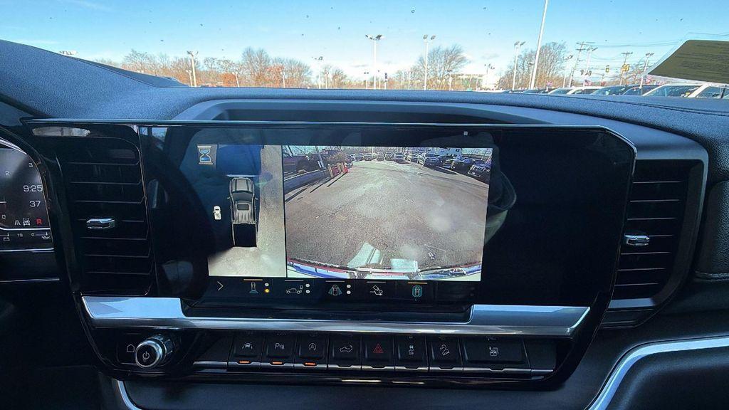 used 2022 GMC Sierra 1500 car, priced at $43,752