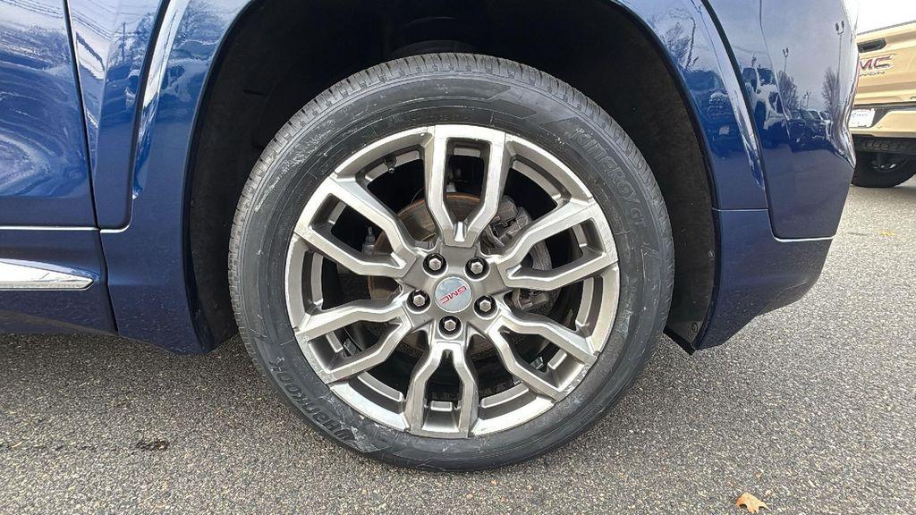 used 2023 GMC Terrain car, priced at $27,996