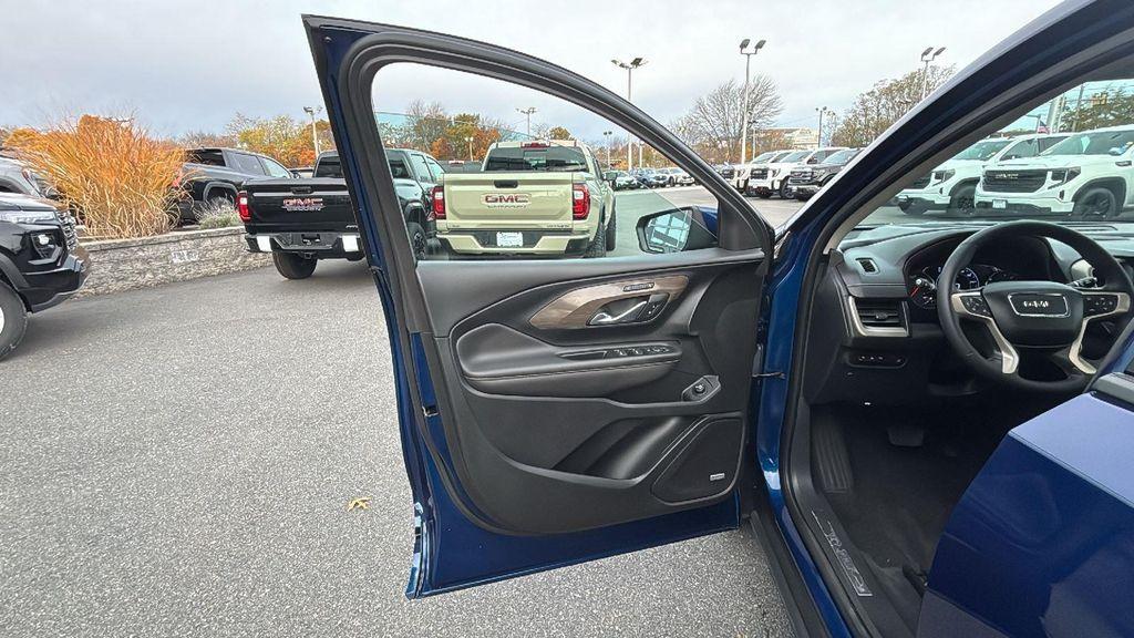 used 2023 GMC Terrain car, priced at $27,996