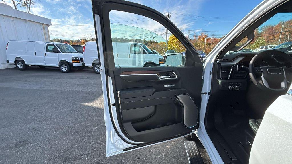 new 2026 GMC Sierra 1500 car, priced at $71,051