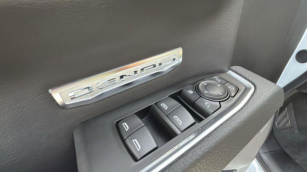 new 2026 GMC Sierra 1500 car, priced at $71,051