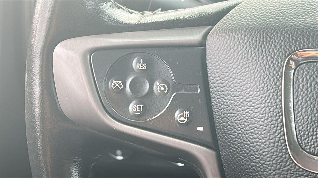 used 2022 GMC Canyon car, priced at $32,573