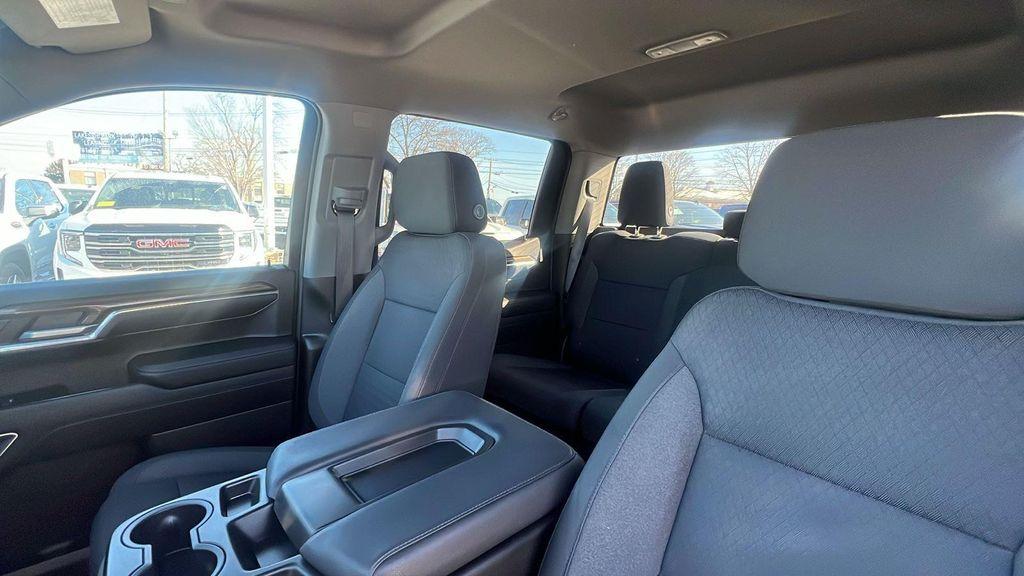 used 2022 Chevrolet Silverado 1500 car, priced at $40,495