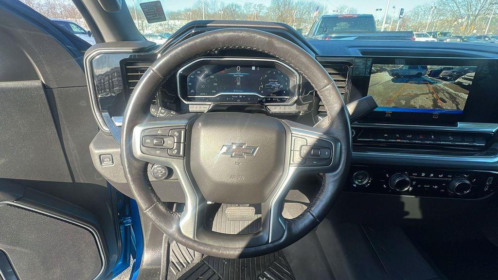 used 2022 Chevrolet Silverado 1500 car, priced at $40,495