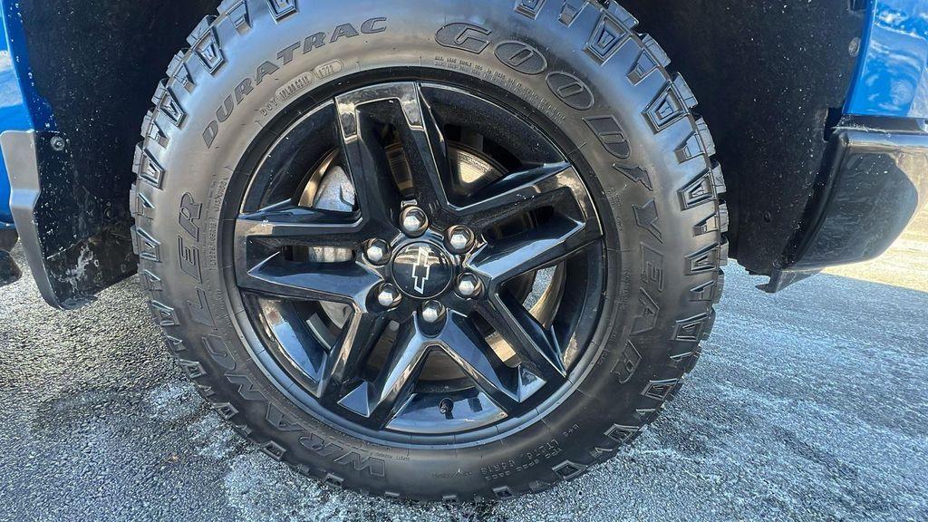 used 2022 Chevrolet Silverado 1500 car, priced at $40,495