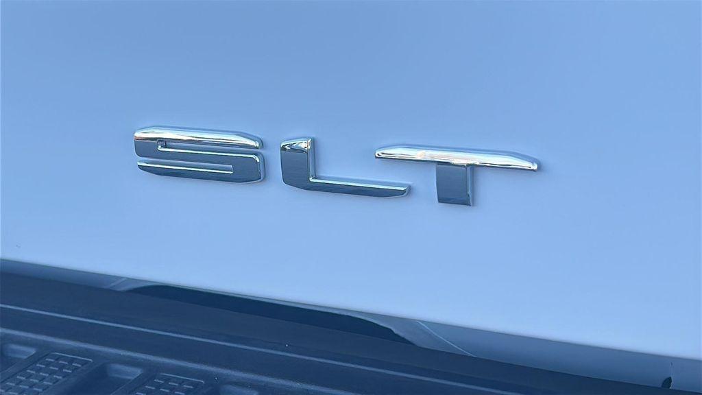 new 2026 GMC Sierra 1500 car, priced at $58,326