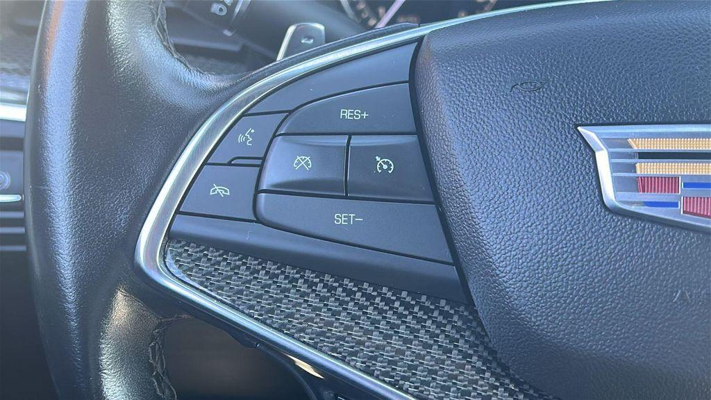 used 2021 Cadillac XT5 car, priced at $27,391