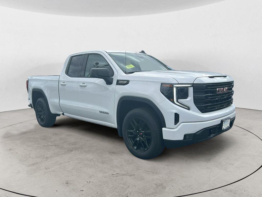 new 2025 GMC Sierra 1500 car, priced at $49,752