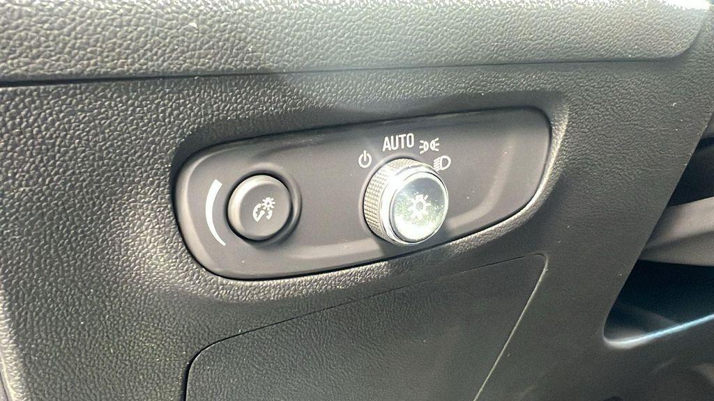 new 2026 Buick Encore GX car, priced at $29,986