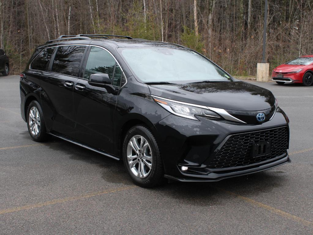 used 2022 Toyota Sienna car, priced at $34,996