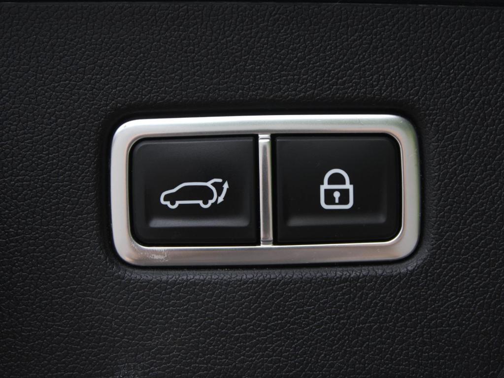 used 2021 Kia Sorento car, priced at $23,619