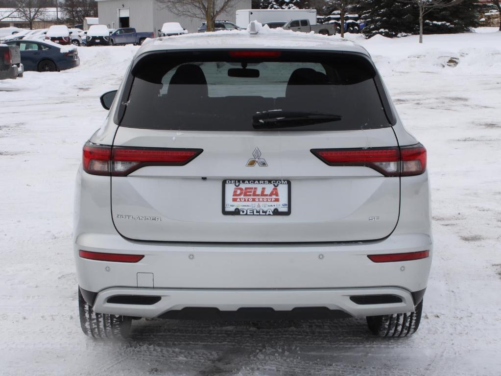 used 2024 Mitsubishi Outlander car, priced at $25,114