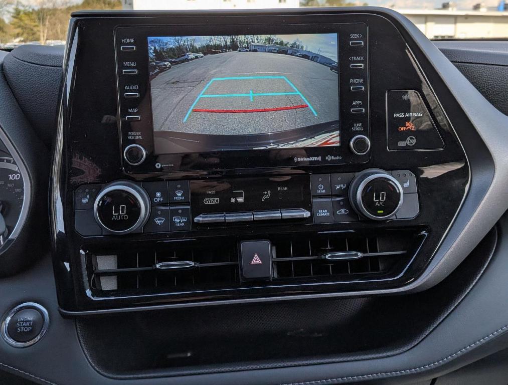 used 2022 Toyota Highlander car, priced at $35,980