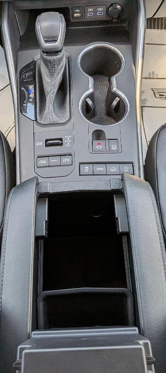 used 2022 Toyota Highlander car, priced at $35,980
