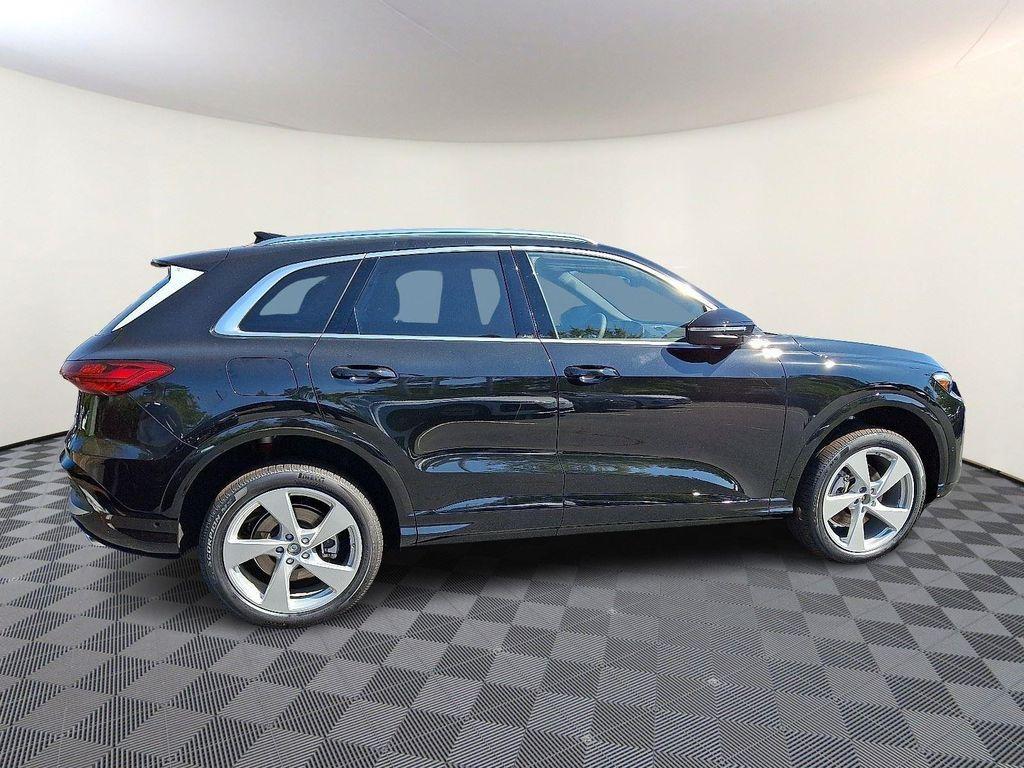 new 2025 Audi Q5 car, priced at $63,250