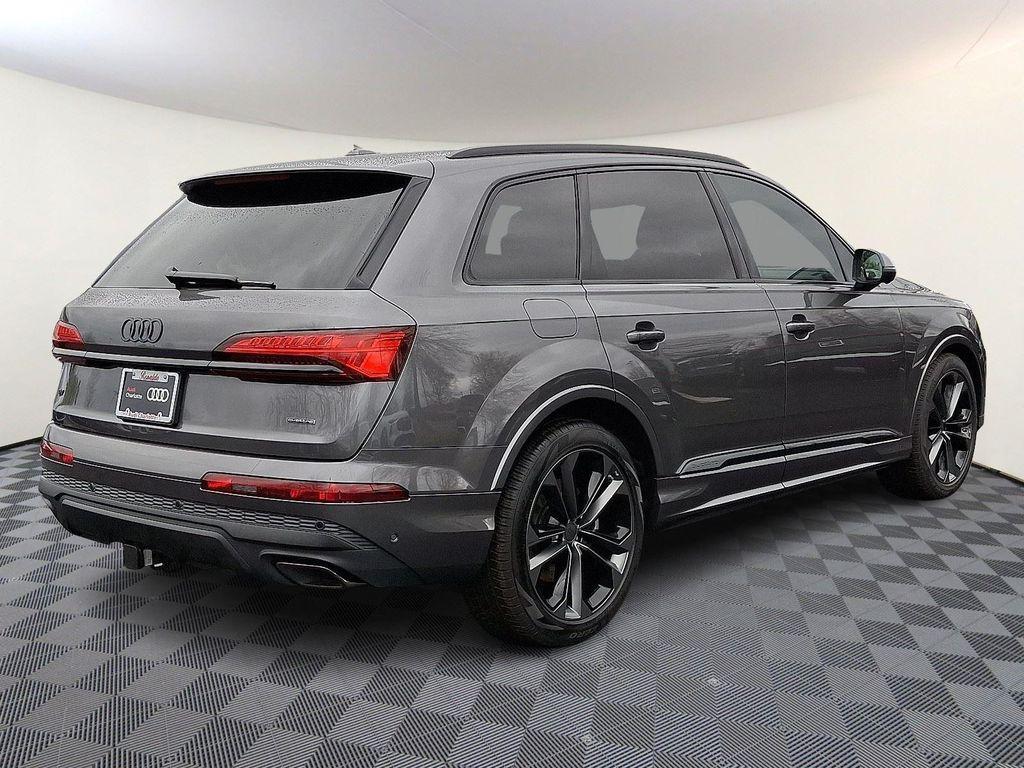new 2026 Audi Q7 car, priced at $72,005