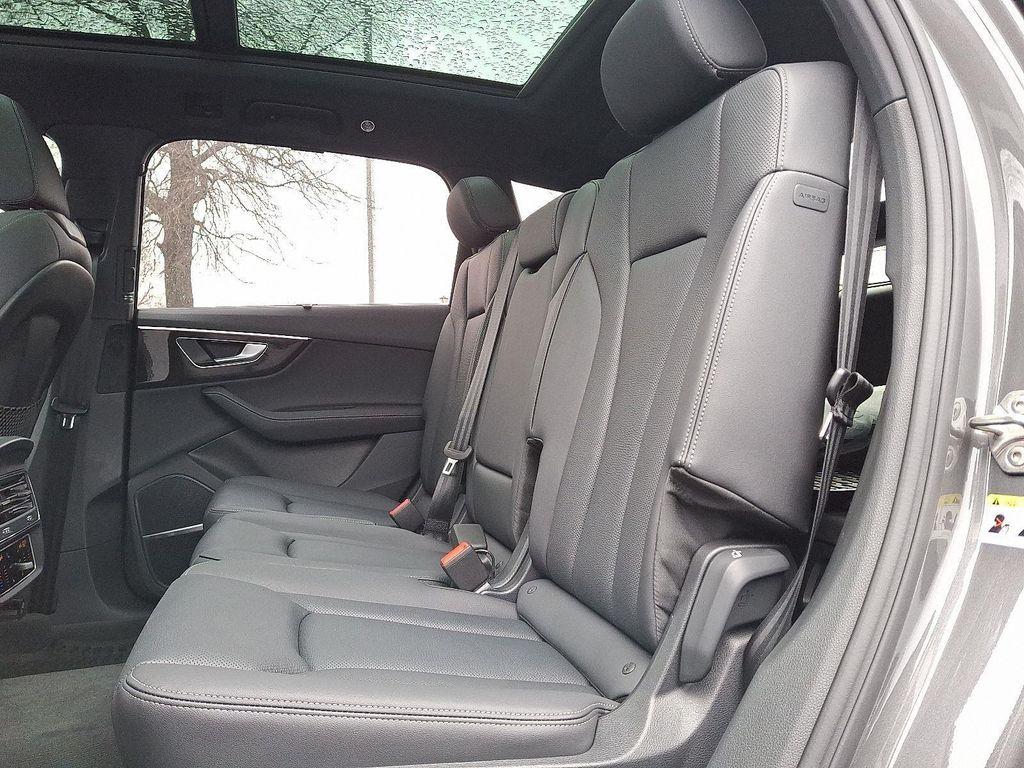 new 2026 Audi Q7 car, priced at $72,005