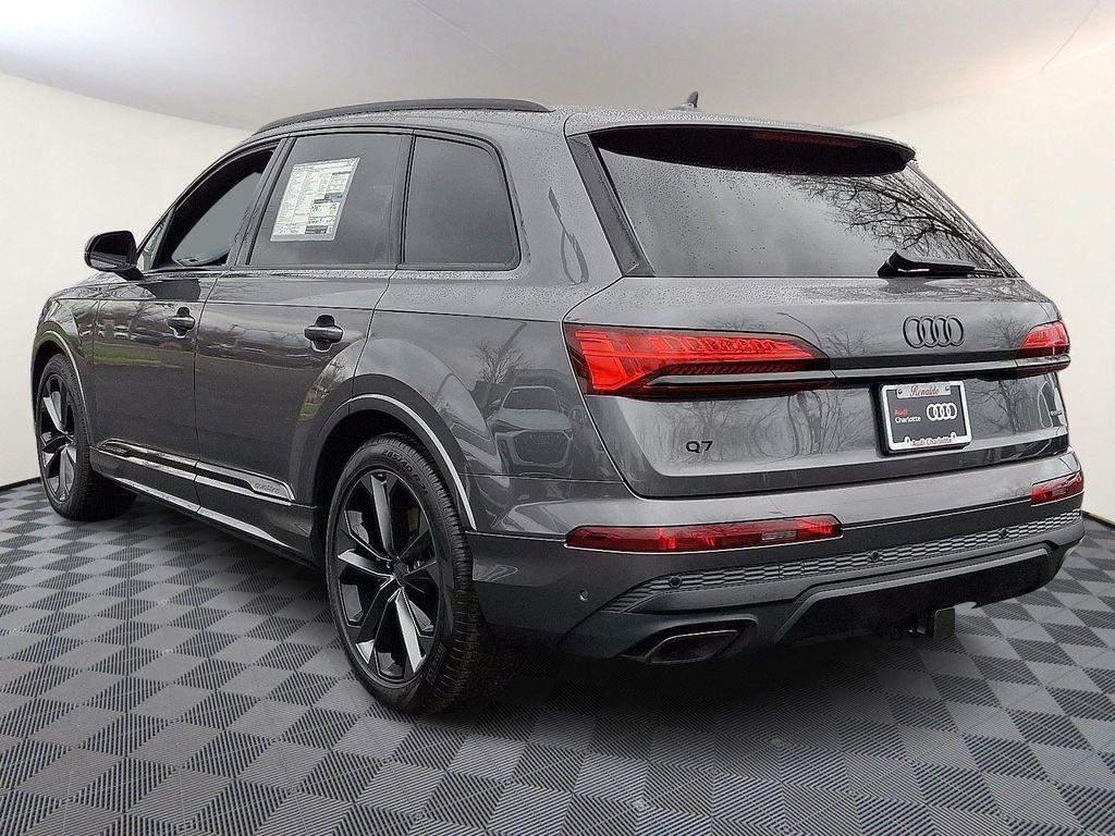 new 2026 Audi Q7 car, priced at $72,005