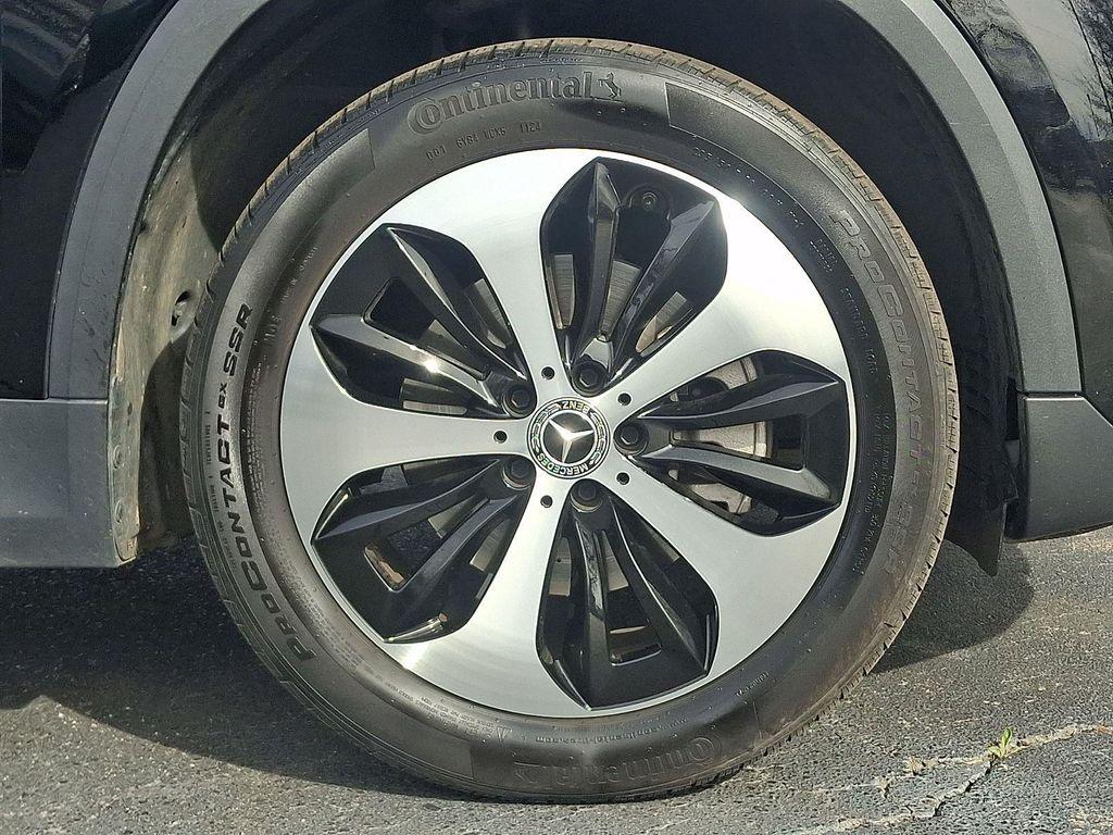 used 2025 Mercedes-Benz GLA 250 car, priced at $31,987