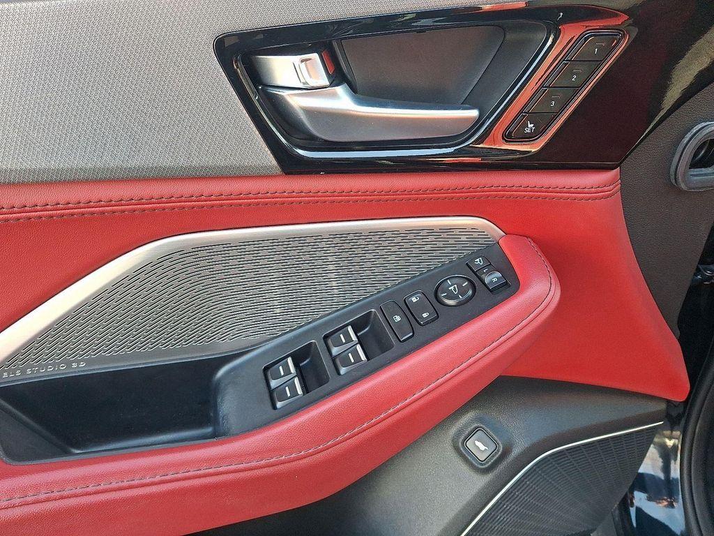 used 2023 Acura MDX car, priced at $37,489