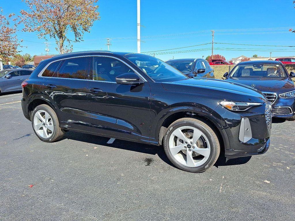 new 2025 Audi Q5 car, priced at $58,350