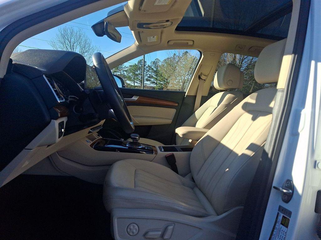 used 2021 Audi Q5 car, priced at $23,456