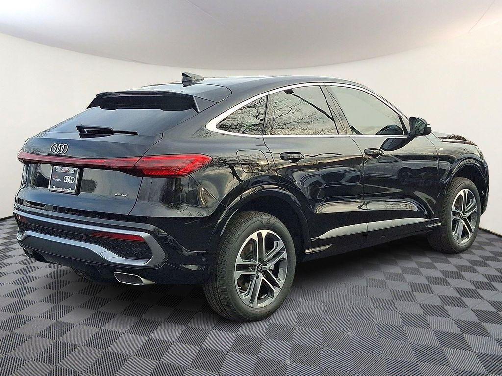 new 2025 Audi Q5 car, priced at $60,650